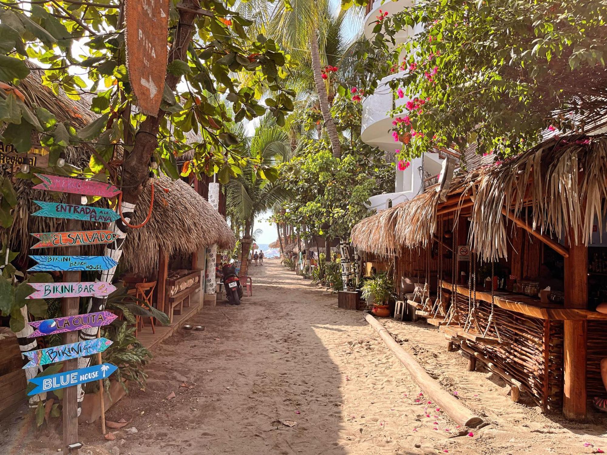 Blue House Hotel Puerto Escondido  Exterior photo